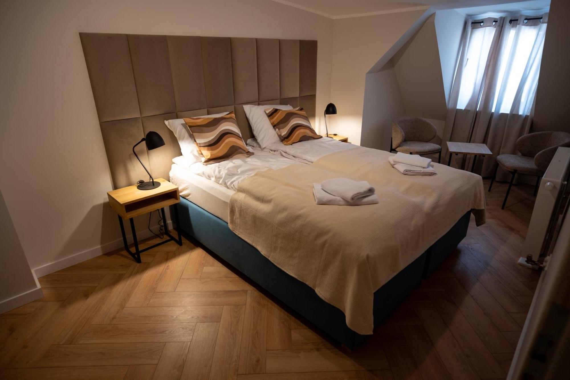 Apartamenty Drevny Kocur ポズナン エクステリア 写真