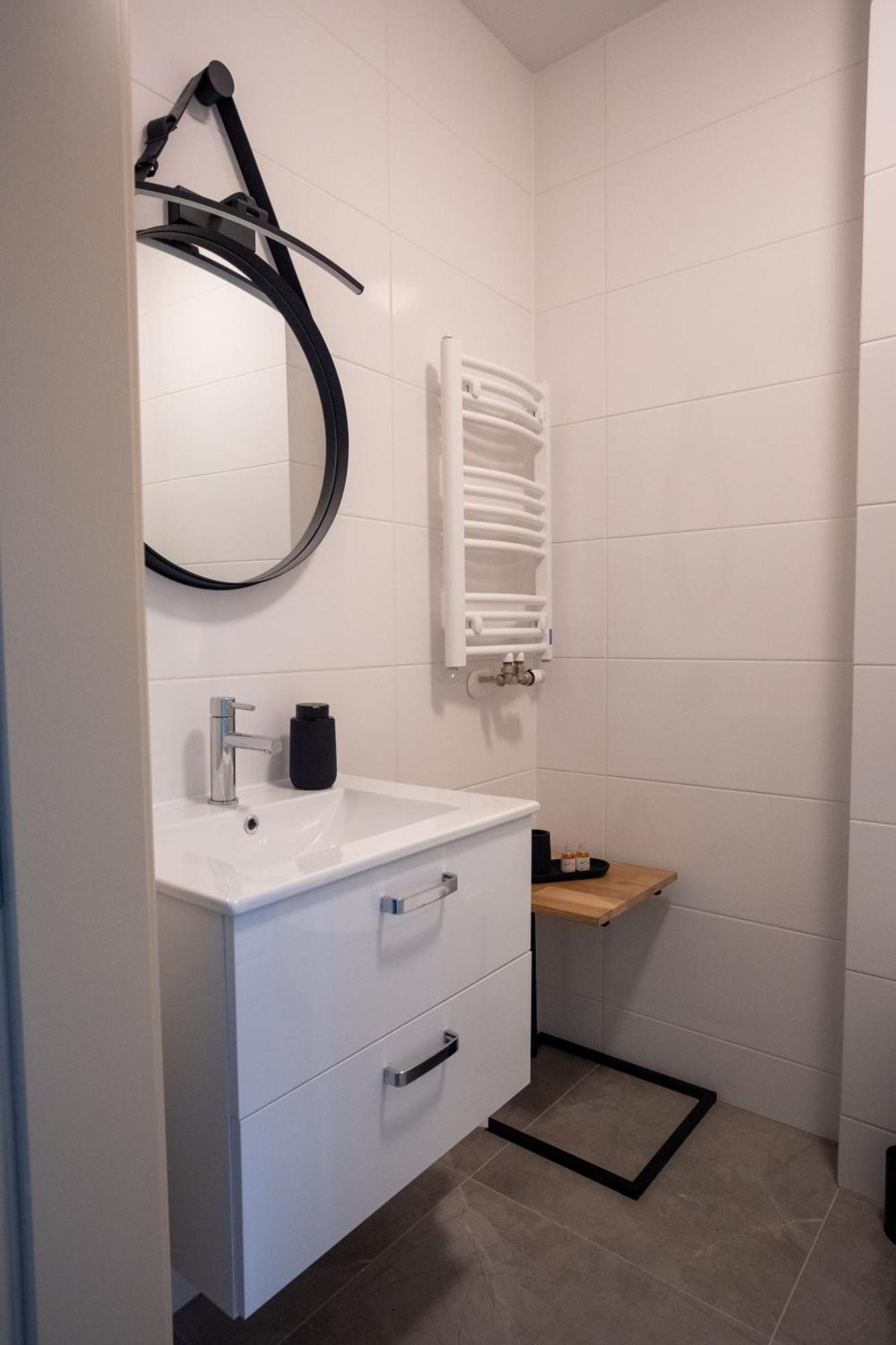 Apartamenty Drevny Kocur ポズナン エクステリア 写真
